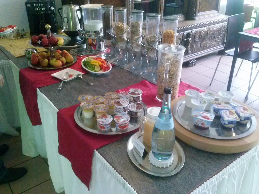 Businesshotel & Appartements Stuttgart-Vaihingen Pokój zdjęcie