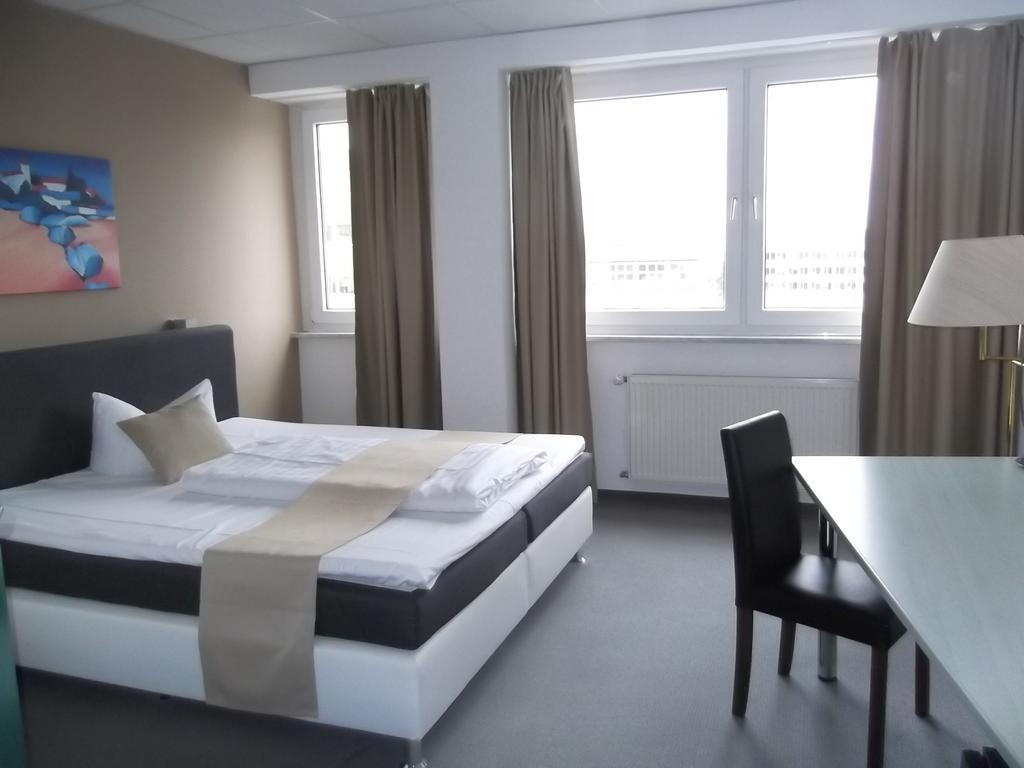 Businesshotel & Appartements Stuttgart-Vaihingen Zewnętrze zdjęcie